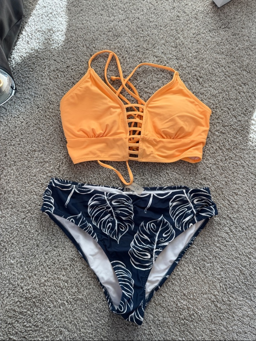 Cupshe Navy and White Leaf-Print Bikini Bottom
